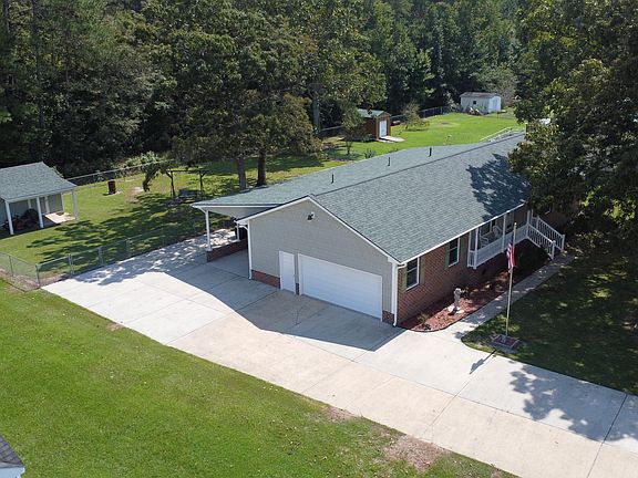 5th image of 108 Amhurst Drive