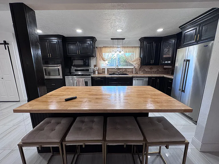 3603 Maple Ave — Photo 3