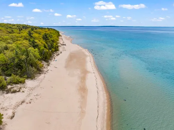 4260 S Lake Shore Dr, Harbor Springs, MI 49740