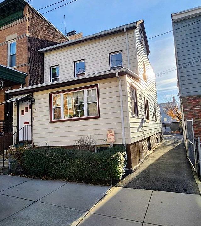 1st image of 1115 12th St