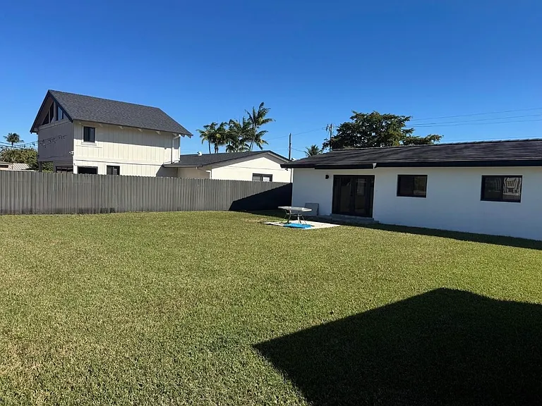 2832 SW 124th Ct — Photo 7