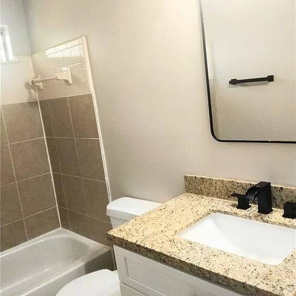 990 Forest Path — Photo 13