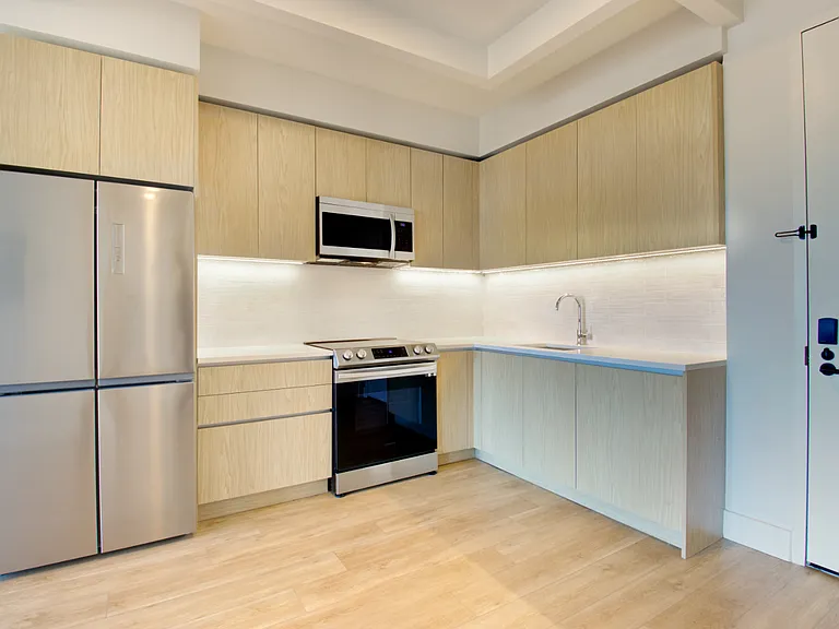 11 Herkimer St #3A — Photo 6