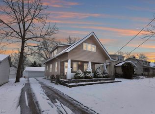 5079 Oakmont Dr, Lyndhurst, OH 44124