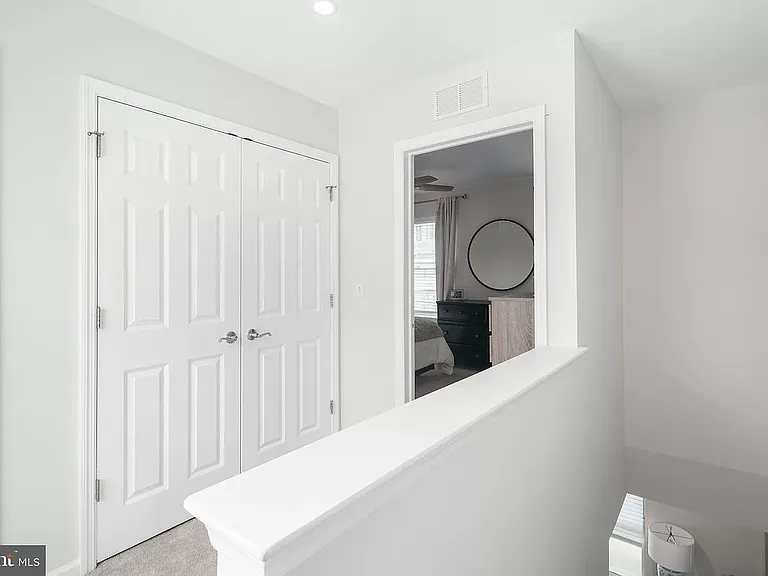 1236 Fitzwater St — Photo 15