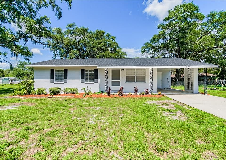 1st image of 5211 Wood Cir W