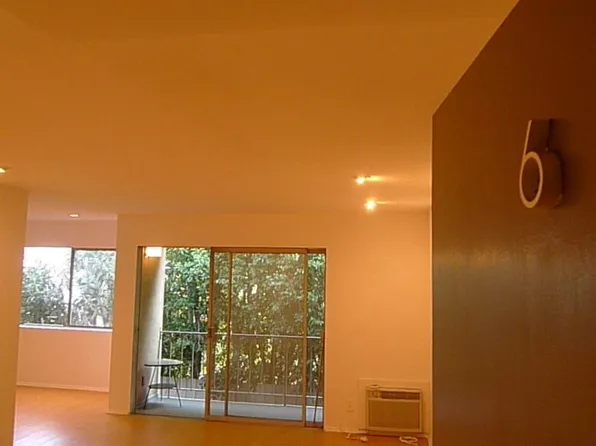546 N Flores St APT 6, West Hollywood, CA 90048