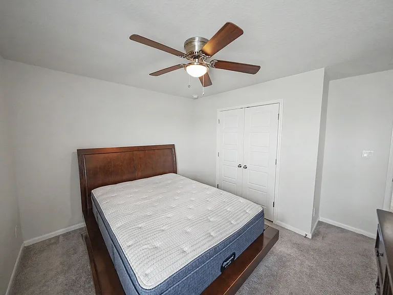 3037 Beringer Blvd — Photo 46