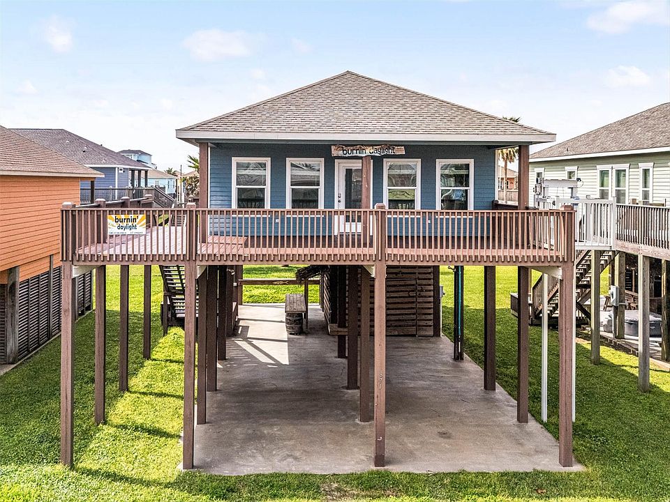 1st image of 871 Surfview