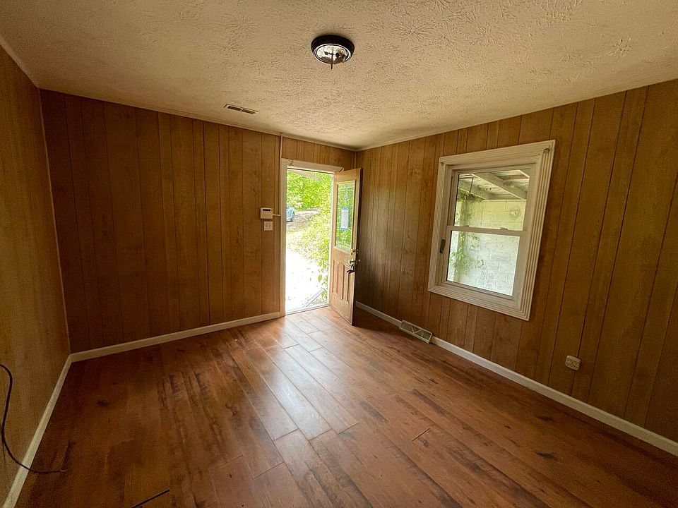 7th image of this home