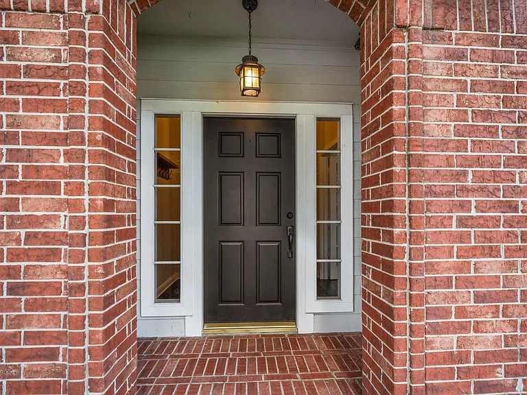 5802 Sawyer Bend Ln — Photo 3