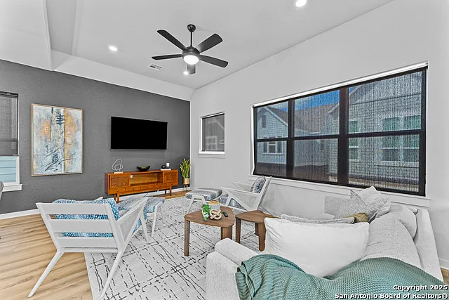 5843 Whitby Rd #6 — Photo 28