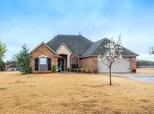 1943 County Road 1211, Tuttle, OK 73089