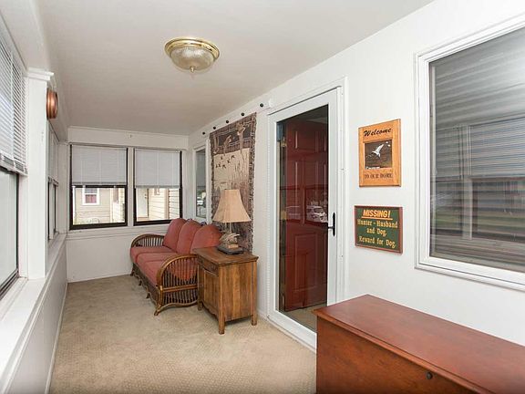 4th image of 2738 Avenue C