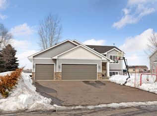 759 Park Brook Rd NW, Isanti, MN 55040