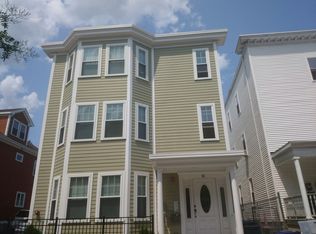 10 Romsey St, Dorchester, MA 02125