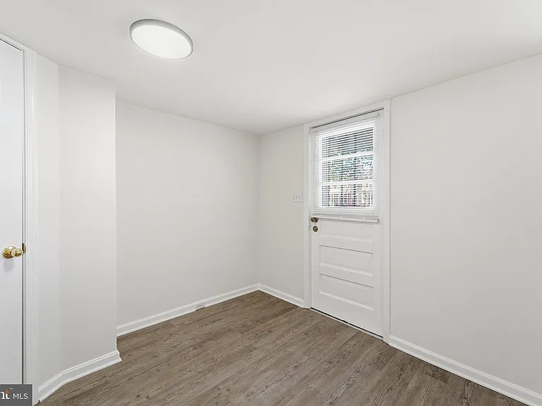 424 N Bentz St — Photo 4