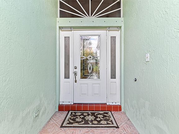 5th image of 9520 Lago Drive