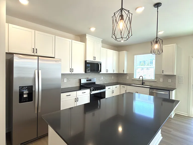 508 Sunset Lake Dr — Photo 9