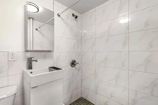 Rented by REAL New York | media 6