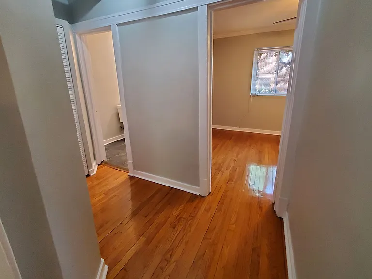 2068 W Hutchinson St #1 — Photo 10