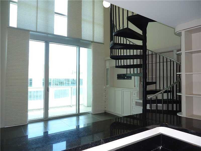 1st image of 300 Biscayne Blvdway #726