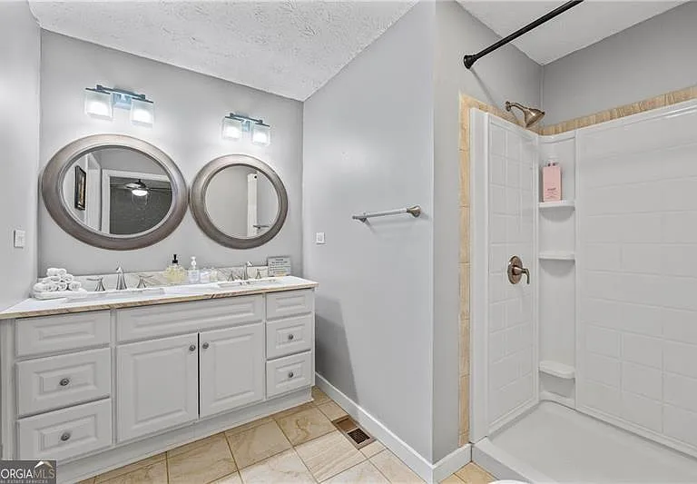 1314 Hidden Circle Dr — Photo 20