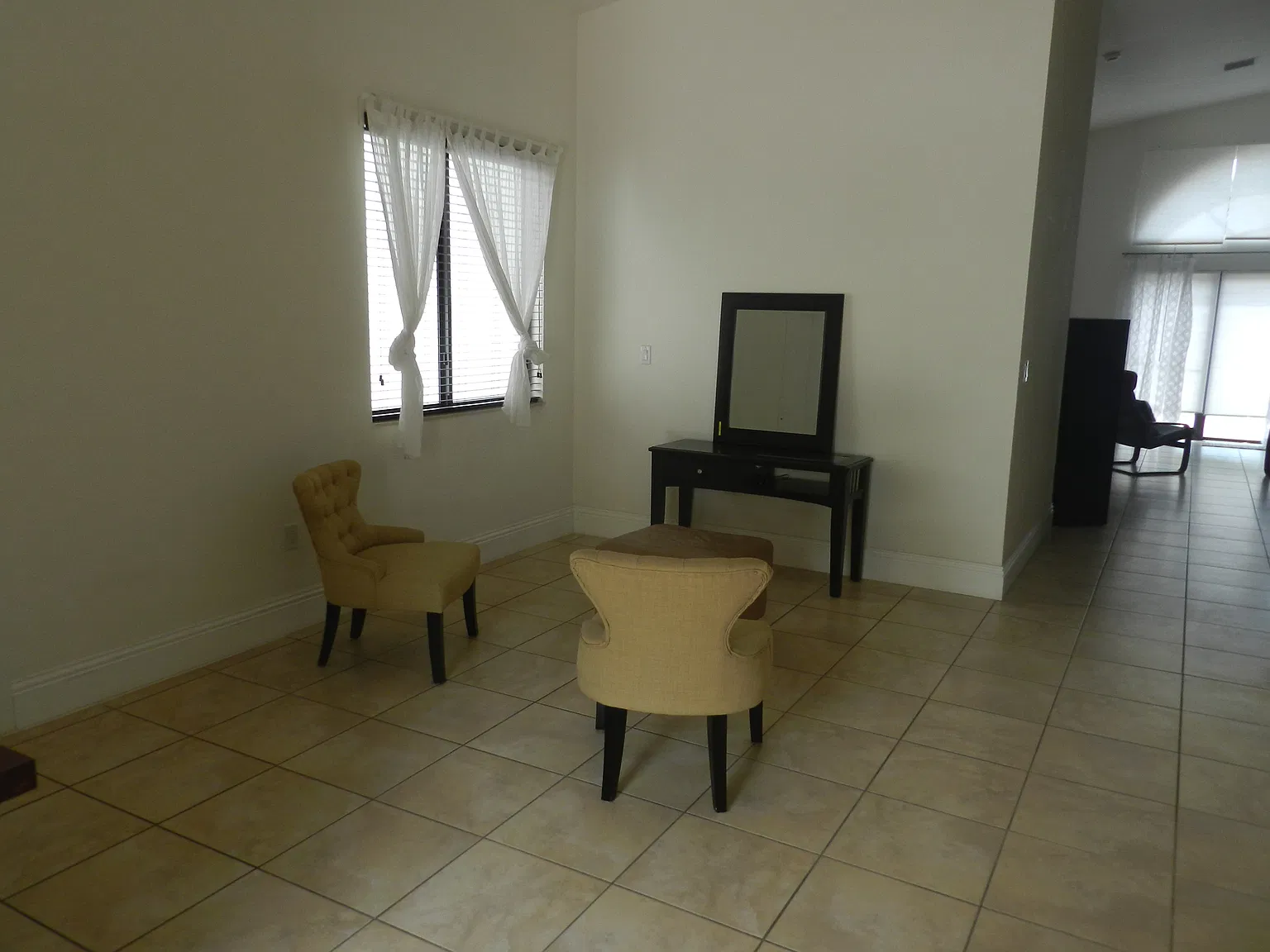 4 bed, 1882 sqft, $4,500 — Photo 3
