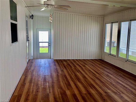 2nd image of 162 Sand Dr #162