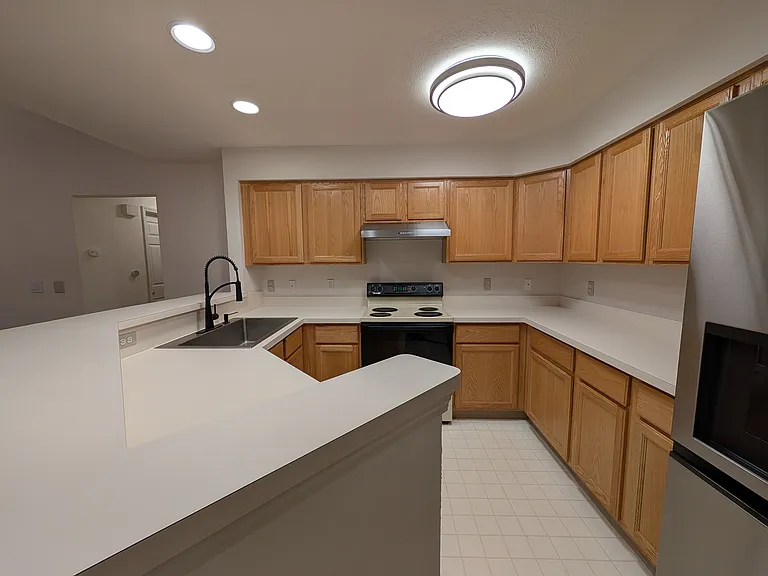 1561 Long Meadow Trl — Photo 10