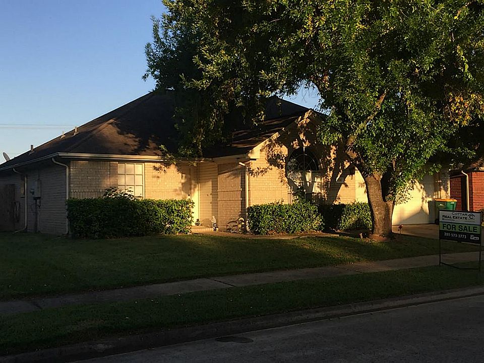 1st image of 8218 Berkely Ct