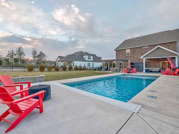 3rd image of 314 Gleaves Ln