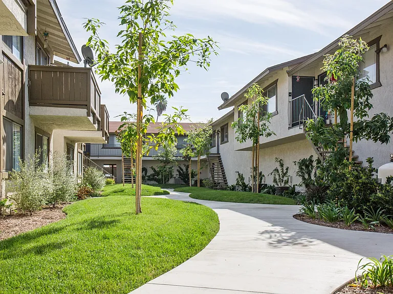Vista Ridge Apartments — Photo 4