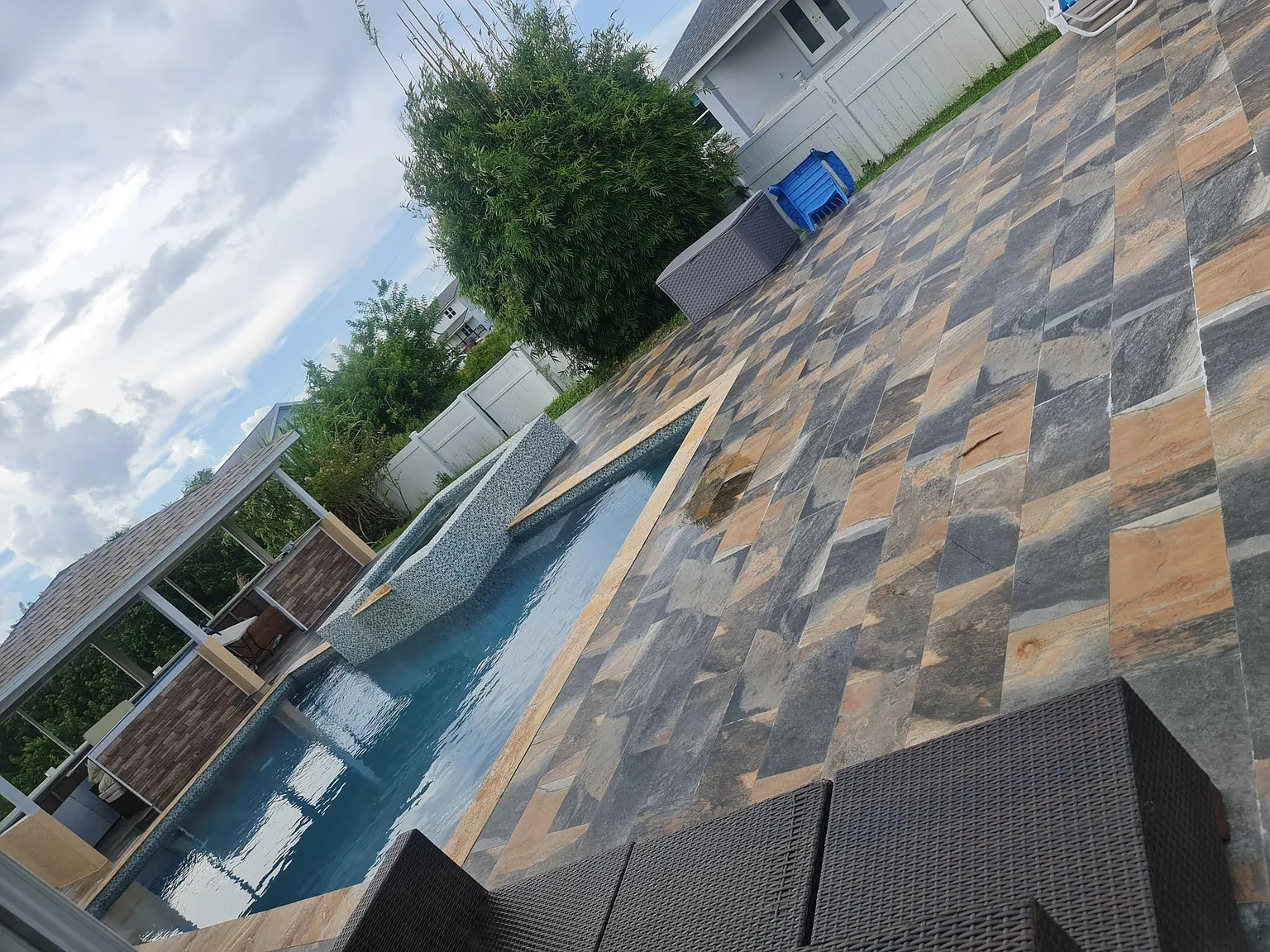 4 bed, 2297 sqft, $3,000 — Photo 3