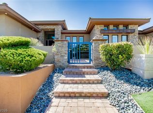 69 Hawk Ridge Dr, Las Vegas, NV 89135