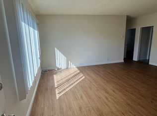 447 E 61st St, Long Beach, CA 90805