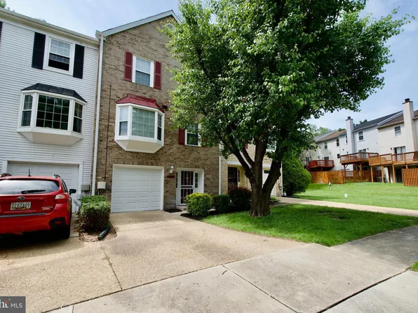 10303 Broom Ln, Lanham, MD 20706