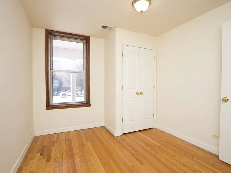 6713 N Sheridan Rd #N2 — Photo 8