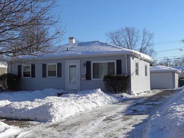 1st image of 18 Salem Dr