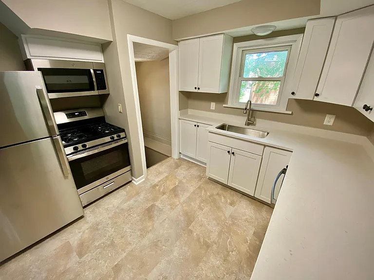 1190 Morris Rd — Photo 3