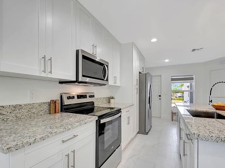 3868 Patio Ct #5 — Photo 5