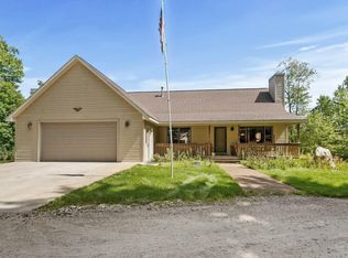 6390 Eagle Valley Dr, Grawn, MI 49637