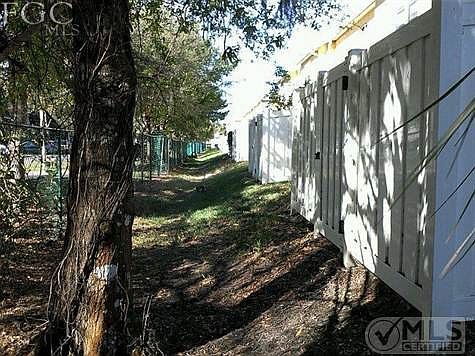 3rd image of 3620 Pine Oak Cir APT 103