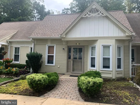982 Riversedge Cir, Annapolis, MD 21401