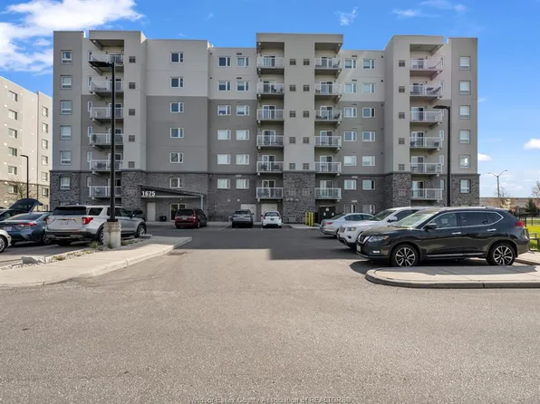1675 Banwell Rd #104, Windsor, ON N8P 0G6