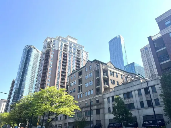 1111 S State St APT 504, Chicago, IL 60605
