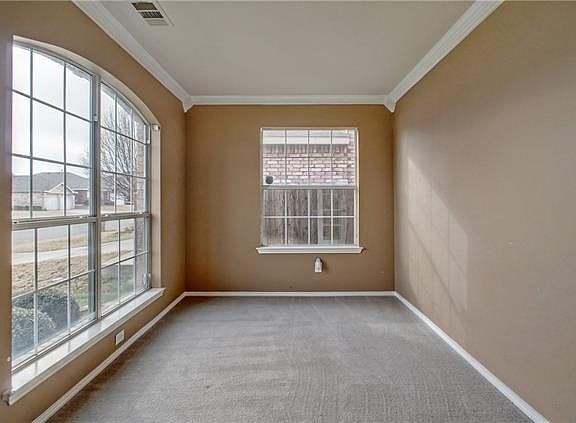 4th image of 429 Windy Hill Ln
