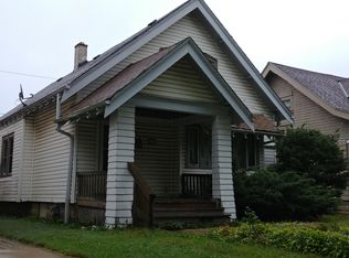 2934 N 38th St, Milwaukee, WI 53210