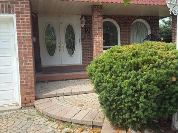 2 Pepperwood Pl, Brampton, ON L6S 3R9