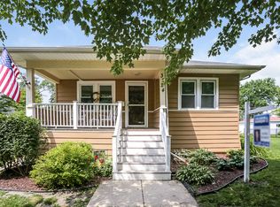 3724 Rosemear Ave, Brookfield, IL 60513